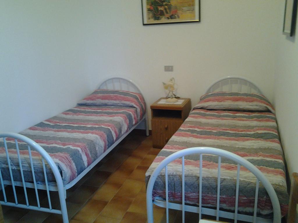 Casa Del Faggio Rosso Apartment Беладжо Стая снимка